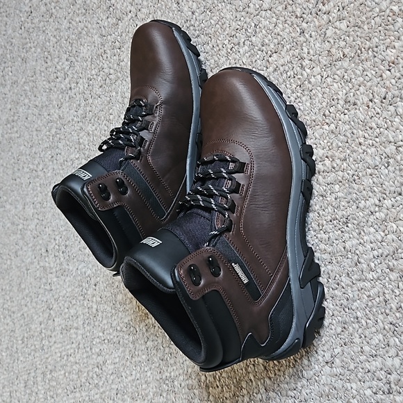 NWOB Khombu Faux Leather Top Tactical Boots.